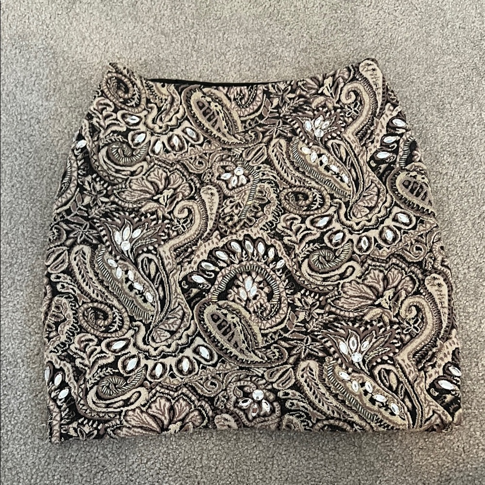 Guess Black and Cream Patterned Mini Skirt